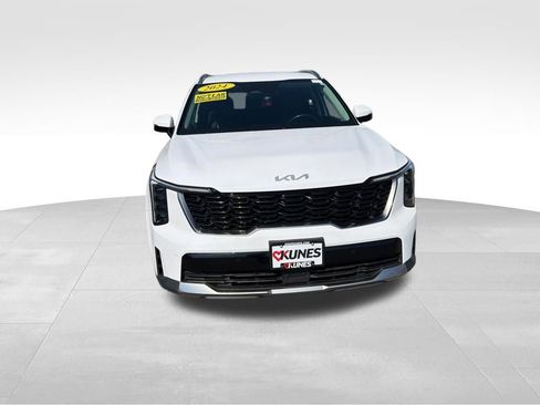 Used 2024 Kia Sorento S AWD/4WD image 4