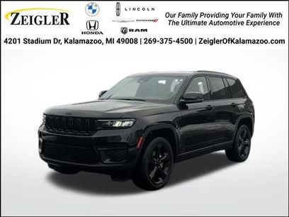 Used 2022 Jeep Grand Cherokee Altitude