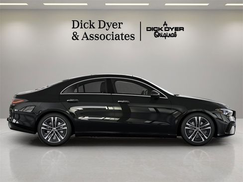 Used 2025 Mercedes-Benz CLA 250 image 7