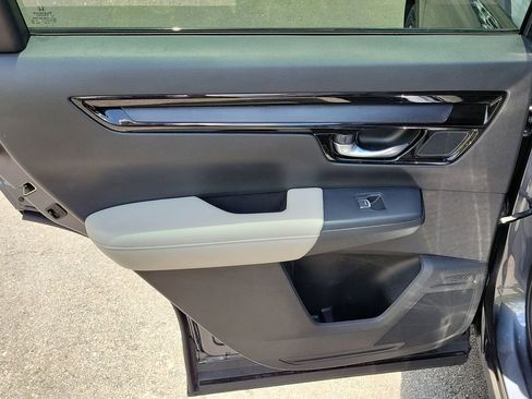 Used 2024 Honda CR-V EX-L image 9
