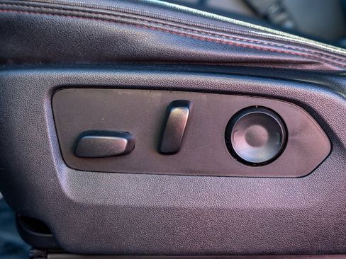 Used 2023 Chevrolet Suburban RST image 27