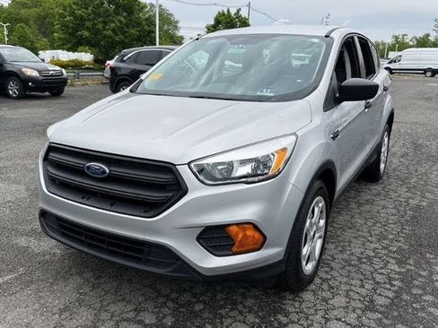 Used 2017 Ford Escape S FWD image 1