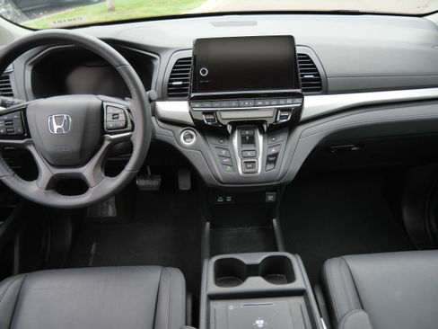 Used 2025 Honda Odyssey EX-L image 10