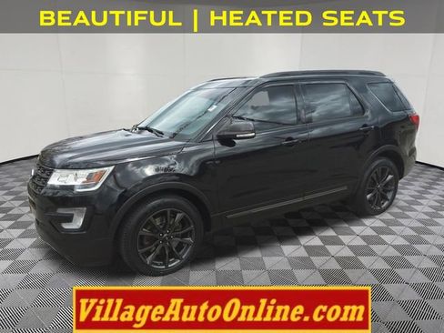 Used 2017 Ford Explorer XLT w/ XLT Technology Feature Bundle AWD/4WD image 1