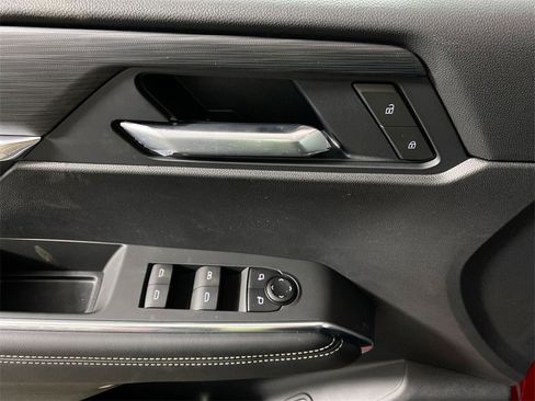 Used 2025 GMC Acadia Elevation w/ Elevation Premium Package image 13