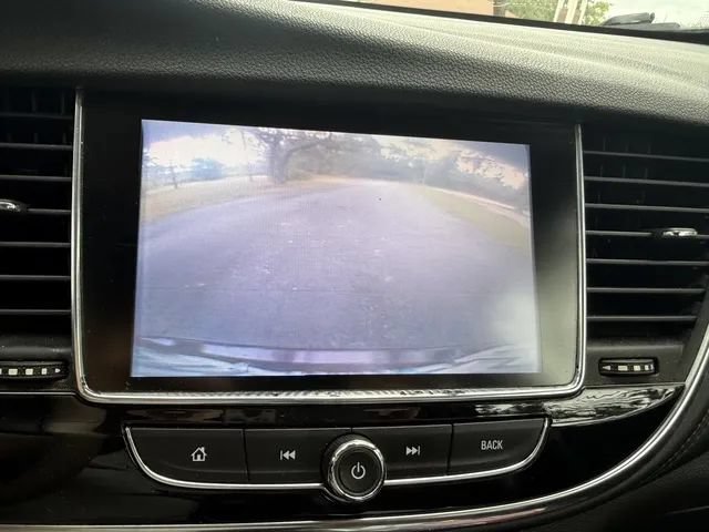 Used 2018 Buick Encore Sport Touring AWD/4WD image 13