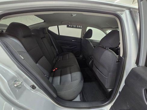 Used 2020 Nissan Altima 2.5 S FWD image 19