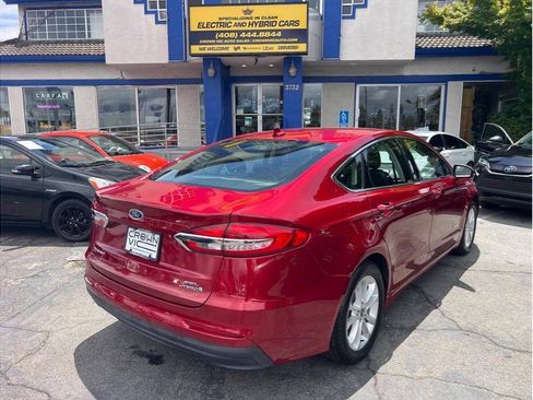 Used 2019 Ford Fusion SEL FWD image 31