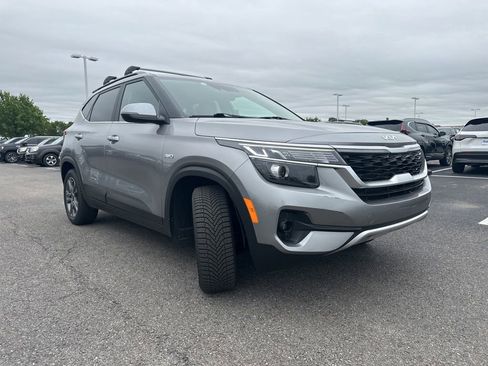 Used 2022 Kia Seltos S AWD/4WD image 12