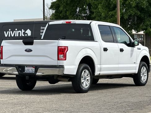 Used 2015 Ford F150 XLT RWD image 2