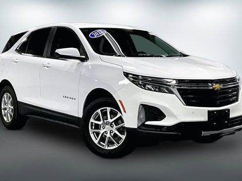 Used 2022 Chevrolet Equinox LT image 1