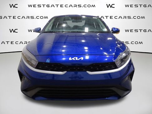 Used 2023 Kia Forte LXS image 4