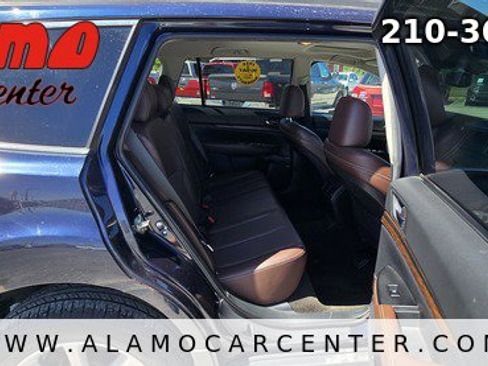 Used 2014 Subaru Outback 2.5i Limited image 19