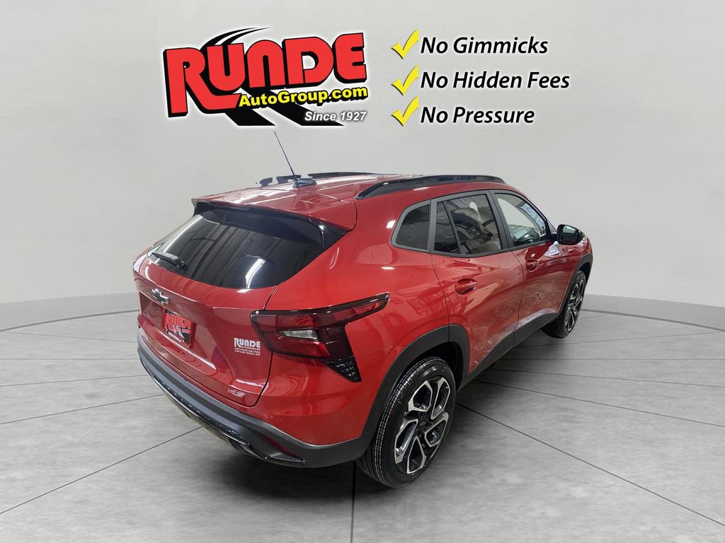 Used 2026 Chevrolet Trax RS w/ Sunroof Package FWD image 6