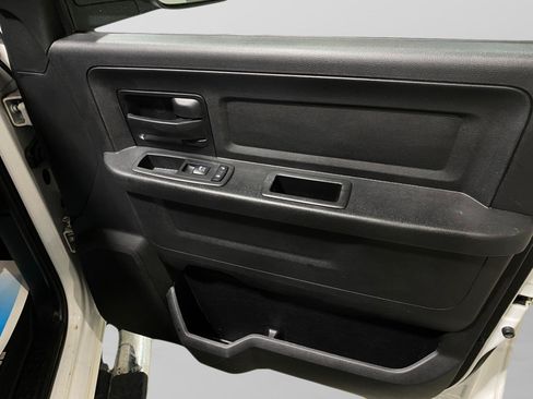 Used 2017 RAM 2500 Tradesman w/ Chrome Appearance Group AWD/4WD image 14