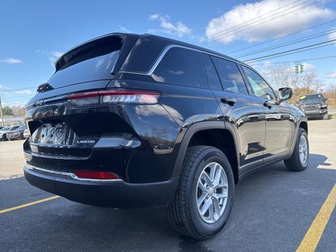 New 2026 Jeep Grand Cherokee Laredo AWD/4WD image 3