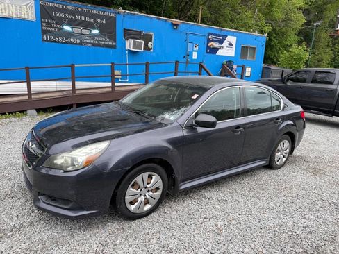 Used 2013 Subaru Legacy 2.5i AWD/4WD image 2