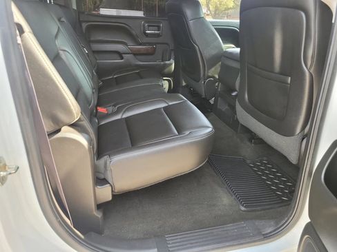 Used 2015 GMC Sierra 1500 SLE w/ SLE Value Package RWD image 11