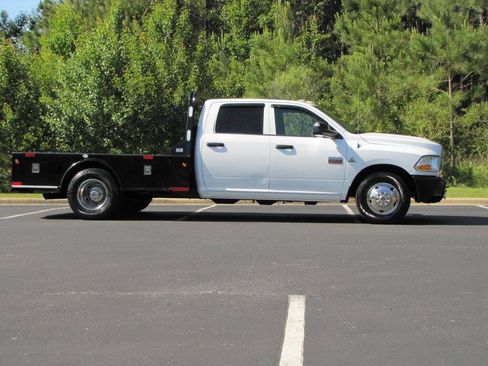 Used 2011 RAM 3500 ST w/ ST Popular Equipment Group RWD image 4