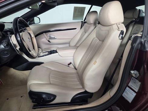 Used 2011 Maserati GranTurismo Convertible RWD image 10
