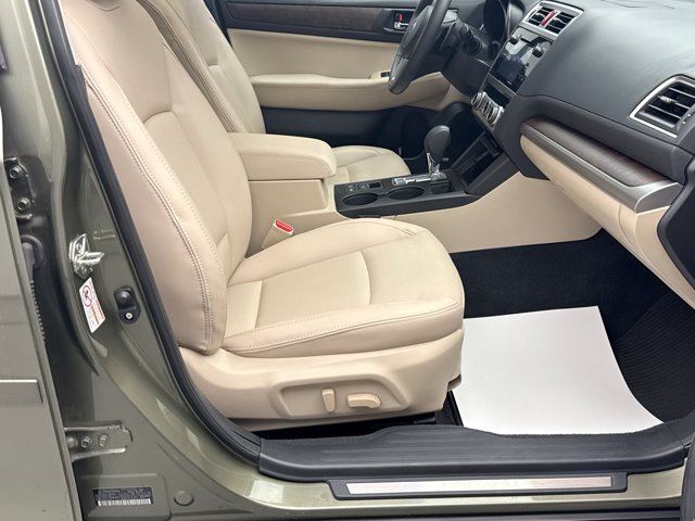 Used 2017 Subaru Outback 2.5i Limited AWD/4WD image 18