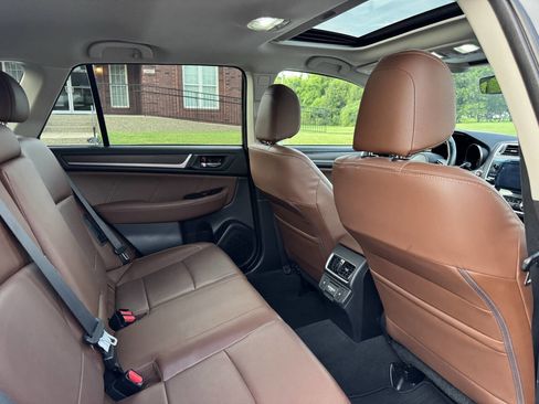 Used 2018 Subaru Outback 3.6R Touring w/ Popular Package #3 image 22