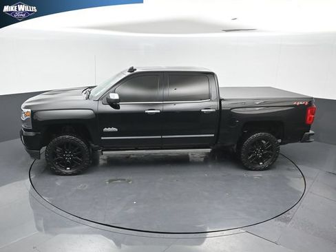 Used 2018 Chevrolet Silverado 1500 High Country AWD/4WD image 12