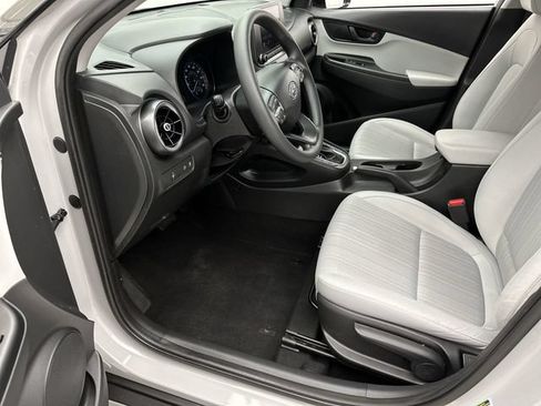 Used 2022 Hyundai Kona SEL AWD/4WD image 11