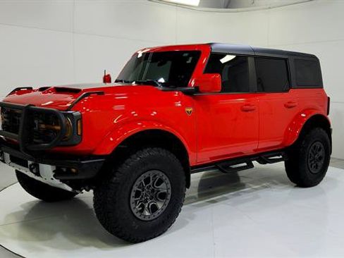 Used 2024 Ford Bronco Badlands AWD/4WD image 3
