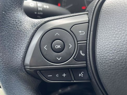 Used 2021 Toyota Corolla LE FWD image 29