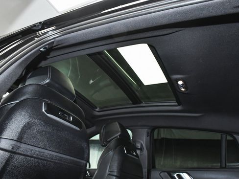 Used 2024 BMW X6 xDrive40i image 61