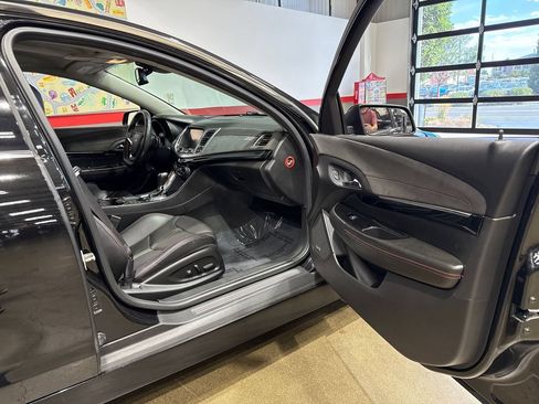 Used 2015 Chevrolet SS RWD image 77