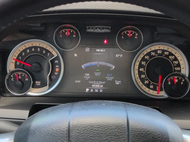 Used 2015 RAM 1500 Laramie w/ Convenience Group AWD/4WD image 28