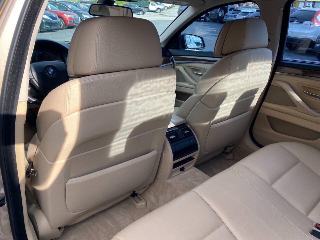 Used 2011 BMW 535i xDrive Sedan AWD/4WD image 23