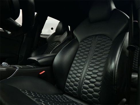 Used 2016 Audi RS 7 Prestige image 30