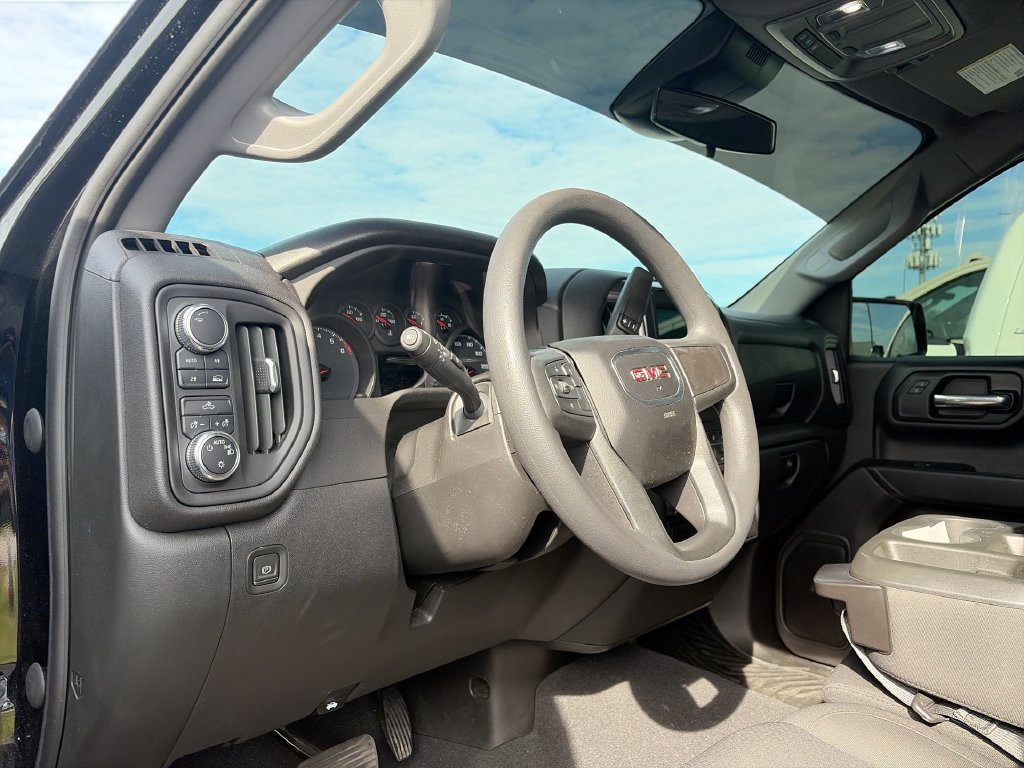 Used 2023 GMC Sierra 1500 Pro w/ Graphite Edition AWD/4WD image 12