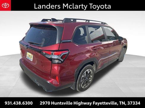 Used 2025 Subaru Forester Premium w/ Convenience Package #2 AWD/4WD image 4