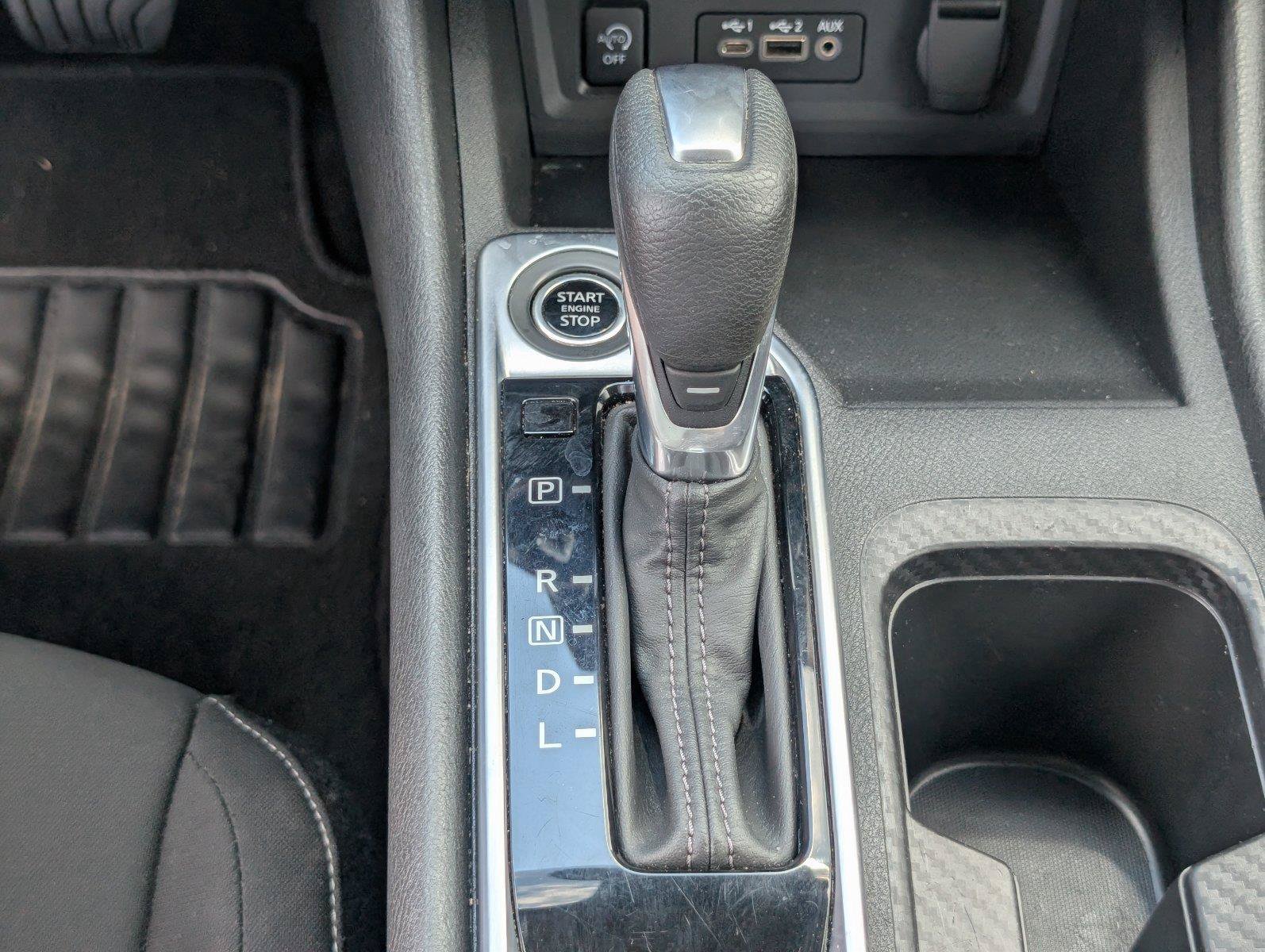 Used 2025 Nissan Sentra SV FWD image 25