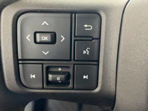 Used 2026 Toyota RAV4 LE AWD/4WD image 17