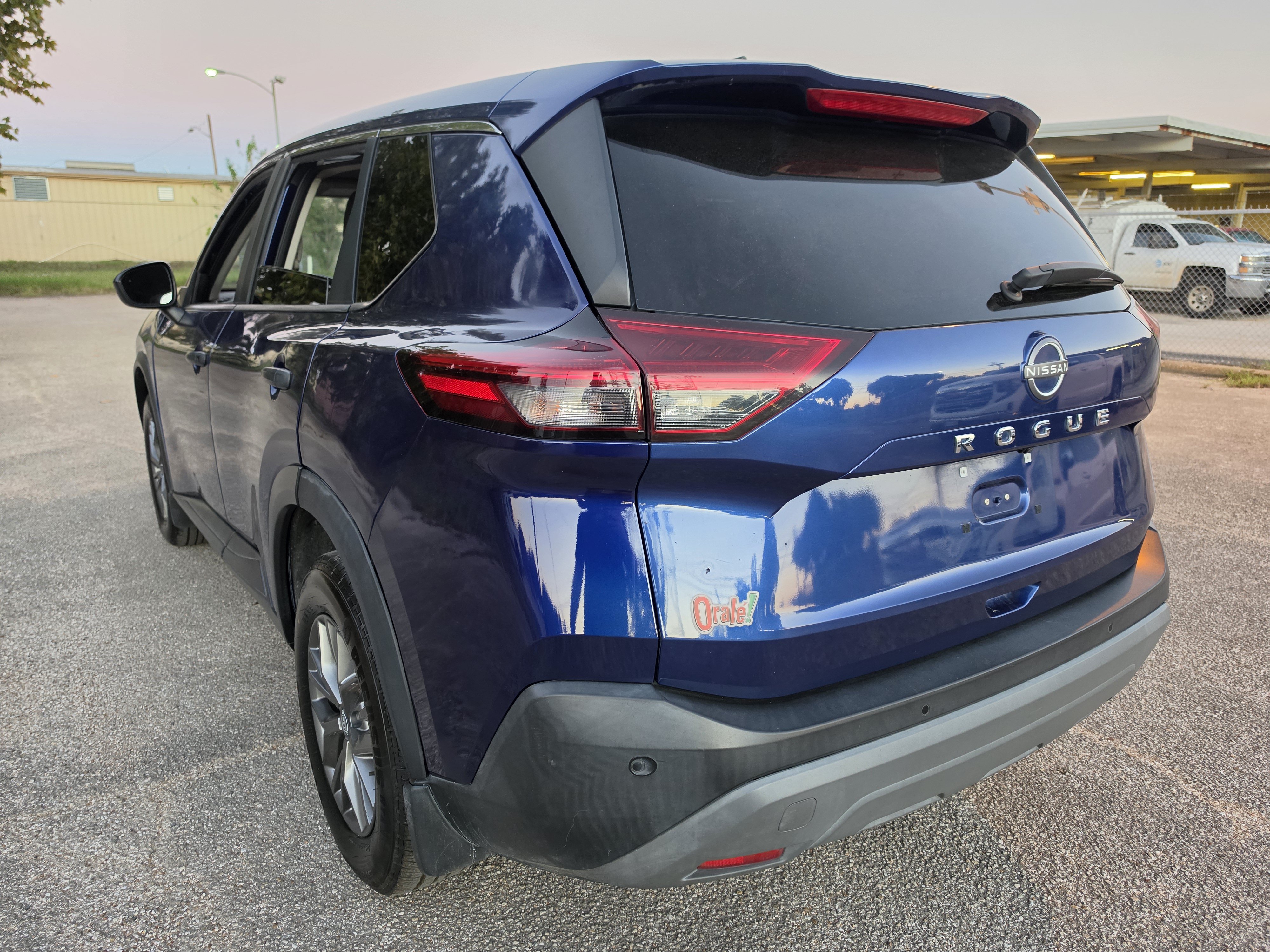 Used 2022 Nissan Rogue S FWD image 5