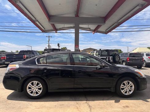 Used 2012 Nissan Altima 2.5 SL w/ 2.5SL Pkg FWD image 9