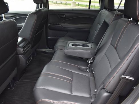 Used 2024 Honda Passport TrailSport image 23