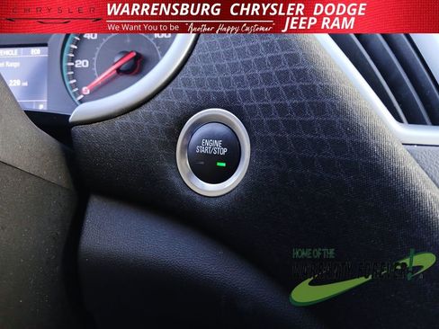 Used 2024 Chevrolet Malibu LT image 28