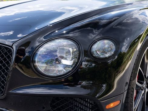 Used 2021 Bentley Continental GT image 17