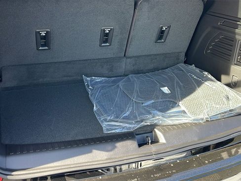 New 2026 GMC Acadia Denali image 23