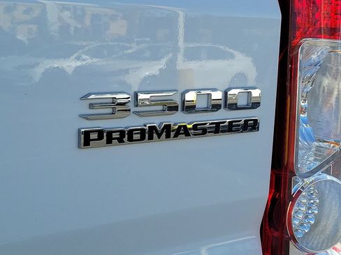 New 2024 RAM ProMaster 3500 w/ Convenience Group FWD image 11