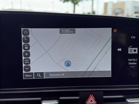 Used 2025 Hyundai Elantra Limited FWD image 23