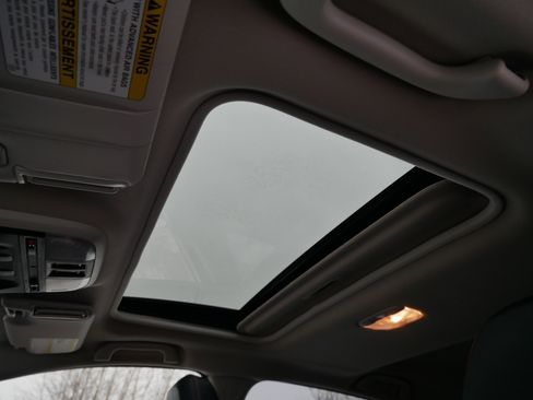 Used 2023 Subaru Crosstrek 2.5i Limited w/ Moonroof Package image 34