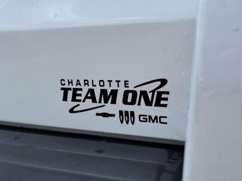 Used 2015 GMC Yukon SLT w/ Open Road Package image 37