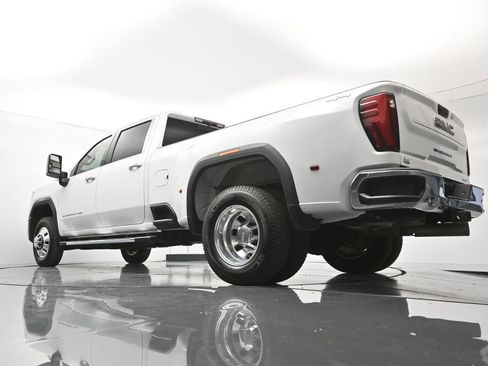 Used 2024 GMC Sierra 3500 SLT w/ SLT Premium Package AWD/4WD image 46